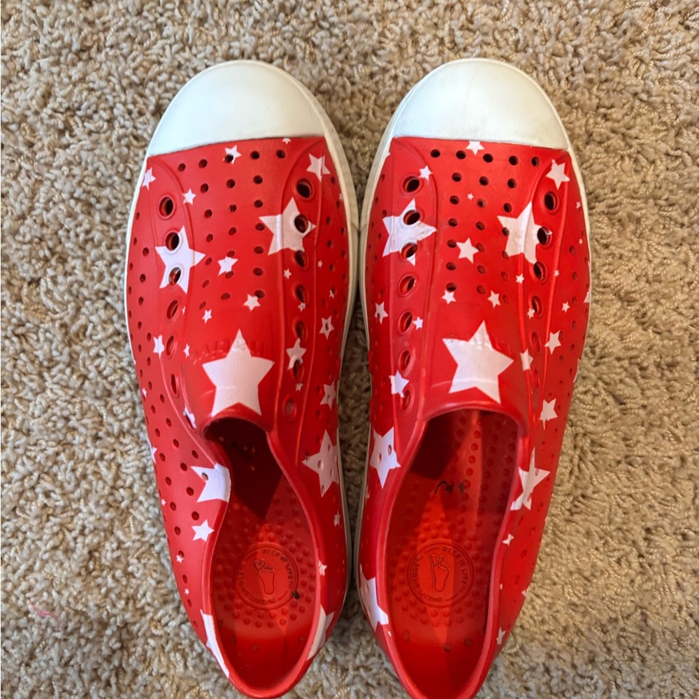 Native Kids Red Star Shoes